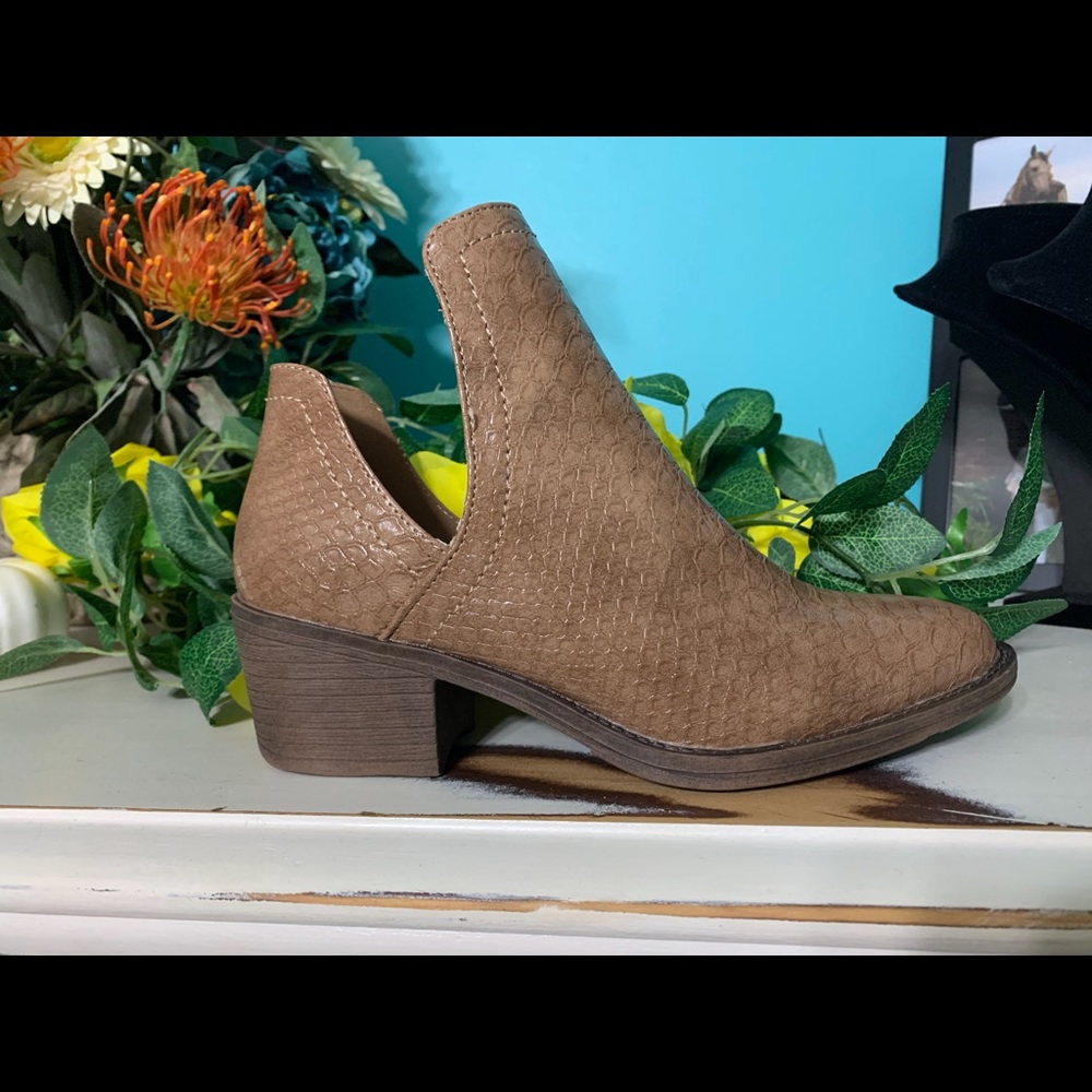 Very Volatile Brown Snakeskin Boots